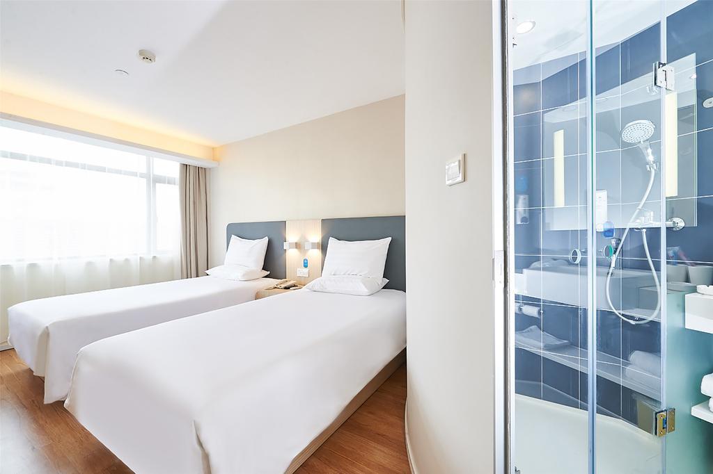 Hanting Hotel Fuzhou Wuyi Square Exterior photo