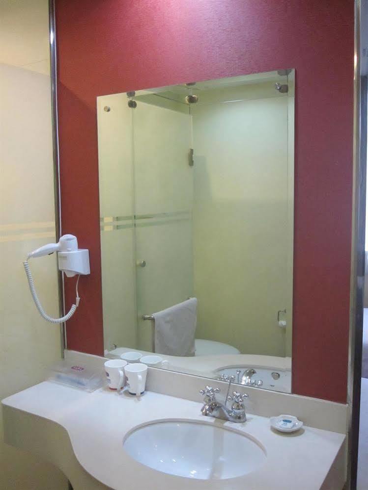 Hanting Hotel Fuzhou Wuyi Square Exterior photo